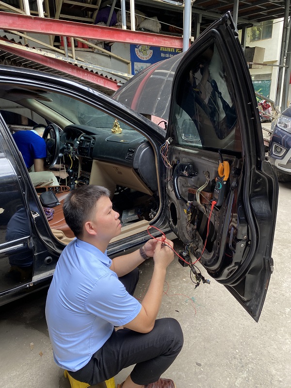Học điện ô tô mất bao lâu?